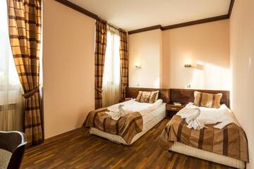 Фото номера Одноместный номер Отель Family Hotel Teteven г. Тетевен 7