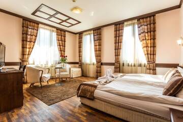 Фото номера Полулюкс Отель Family Hotel Teteven г. Тетевен 10