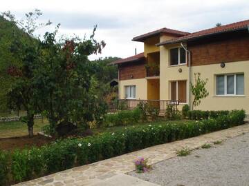 Фото номера Вилла с 4 спальнями Дома для отпуска Villa Nanevi г. Тетевен 37